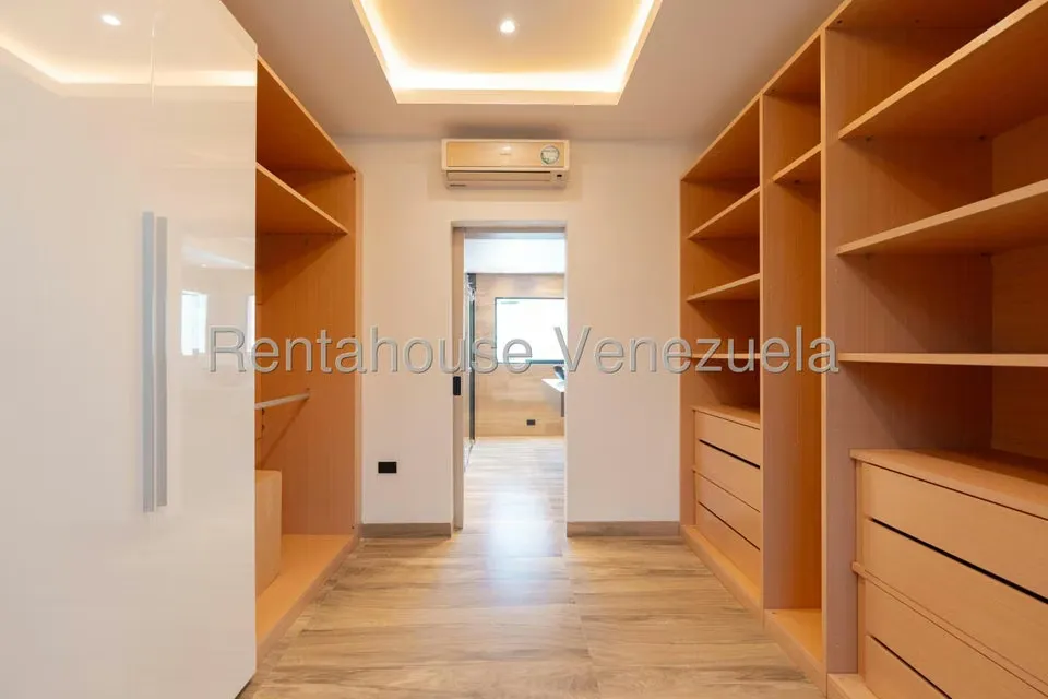 Apartamento (Penthouse) en Venta en La Alameda, Distrito Metropolitano - 43