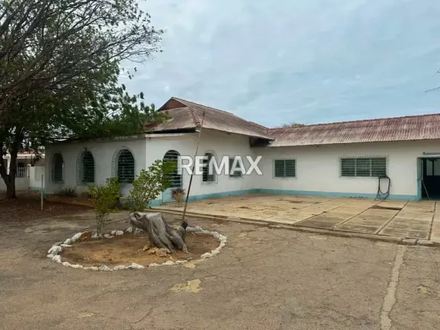 Casa en Venta, Urbanización Zarabon. - 3