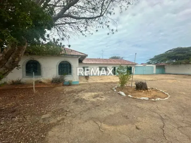 Casa en Venta, Urbanización Zarabon. - 4