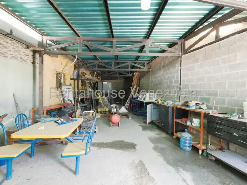 Casa (1 Nivel) en Venta en Zona Oeste, Lara - 24