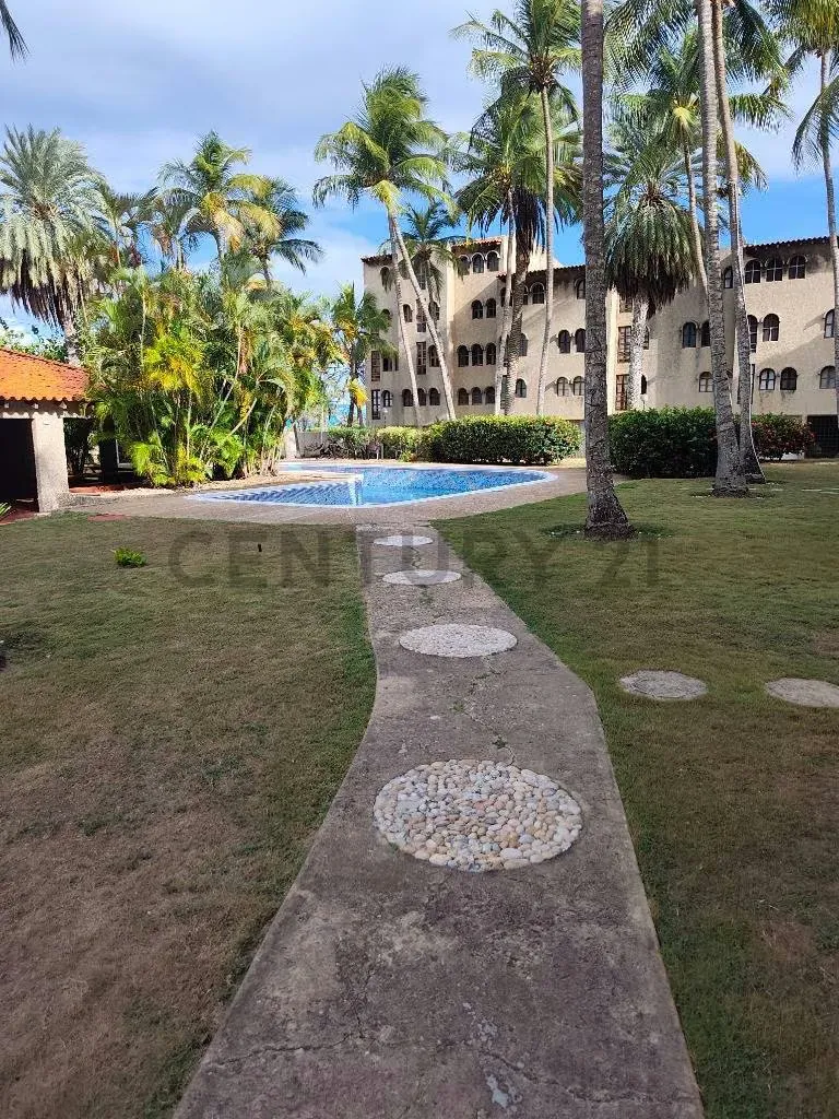 SE VENDE THOWHOUSE EN COSTA AZUL - 5