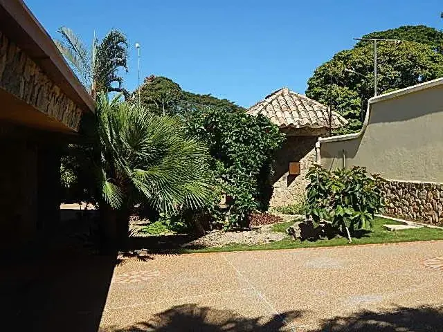En venta estupenda casa en La Lagunita Country Club - 2