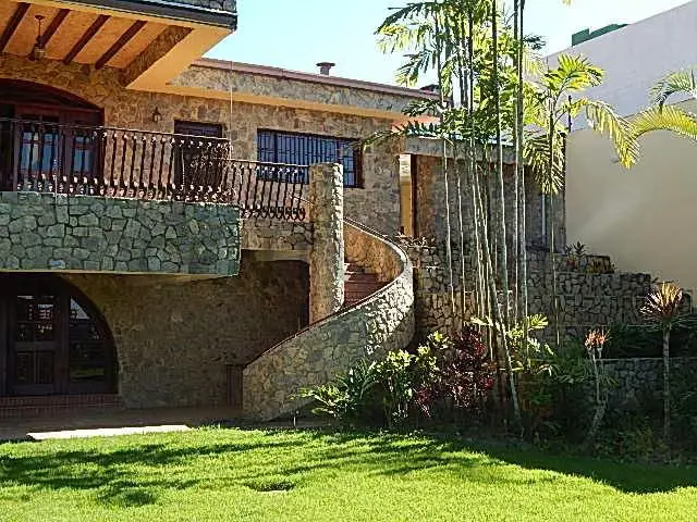 En venta estupenda casa en La Lagunita Country Club - 8