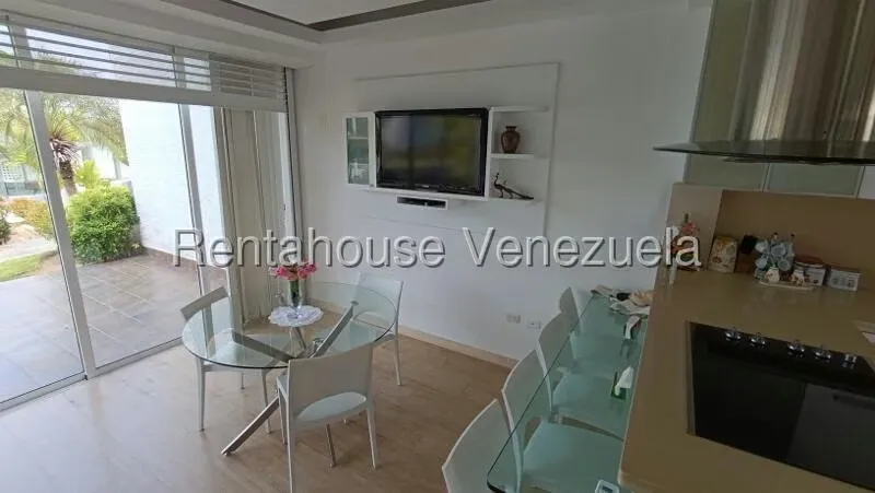 Townhouse (Duplex) en Venta en Puerto Encantado, Miranda - 18