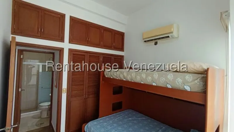 Townhouse (Duplex) en Venta en Puerto Encantado, Miranda - 29