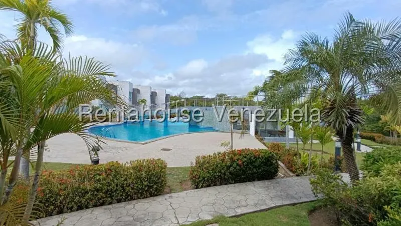 Townhouse (Duplex) en Venta en Puerto Encantado, Miranda - 38