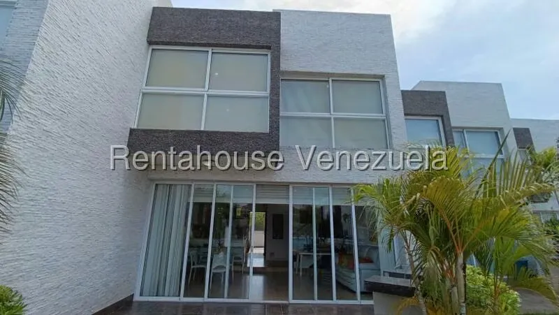 Townhouse (Duplex) en Venta en Puerto Encantado, Miranda - 39