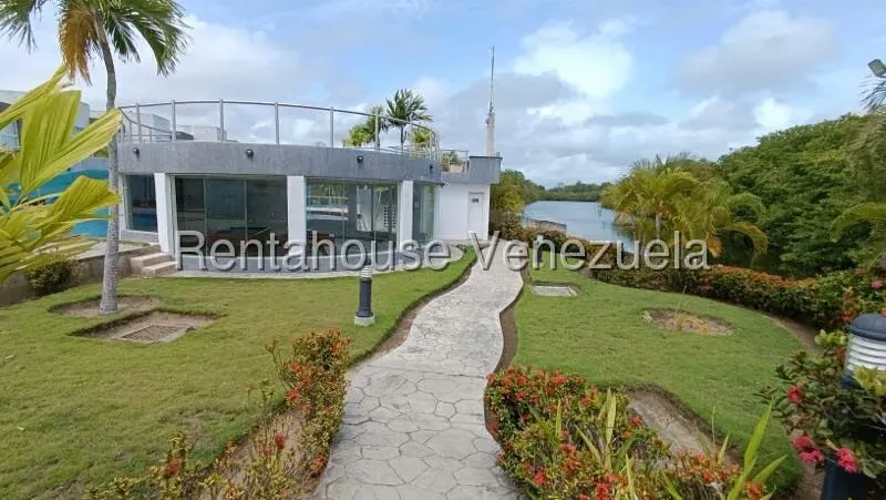 Townhouse (Duplex) en Venta en Puerto Encantado, Miranda - 42