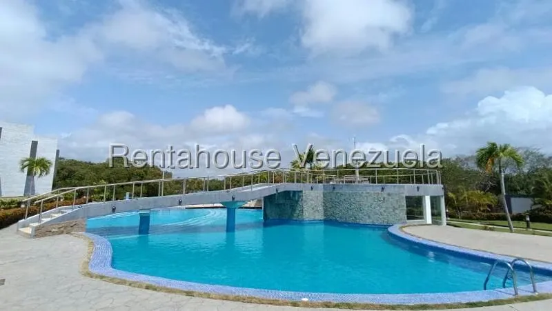 Townhouse (Duplex) en Venta en Puerto Encantado, Miranda - 55