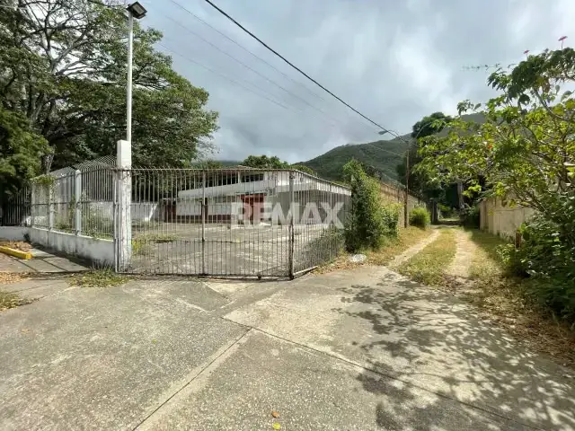 TERRENO CON UBICACION ESTRATEGICA EN LA AVENIDA 31 DE JULIO, SECTOR COCHEIMA, ISLA DE MARGARITA