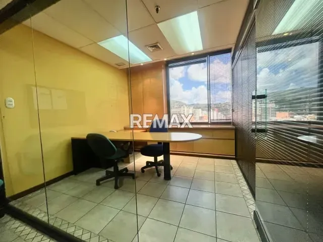 Alquiler | Oficina | Torre Humboldt |1 Baño interno, Puesto de estacionamiento, propio por documento, amoblado, Piso 16. Hermosa Vista - 4