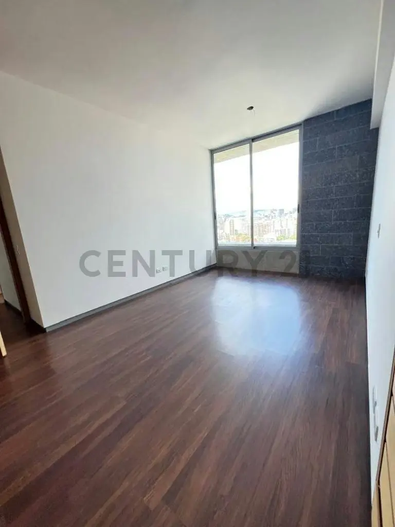 Penthouse a estrenar, con la mejor vista al Ávila. - 11