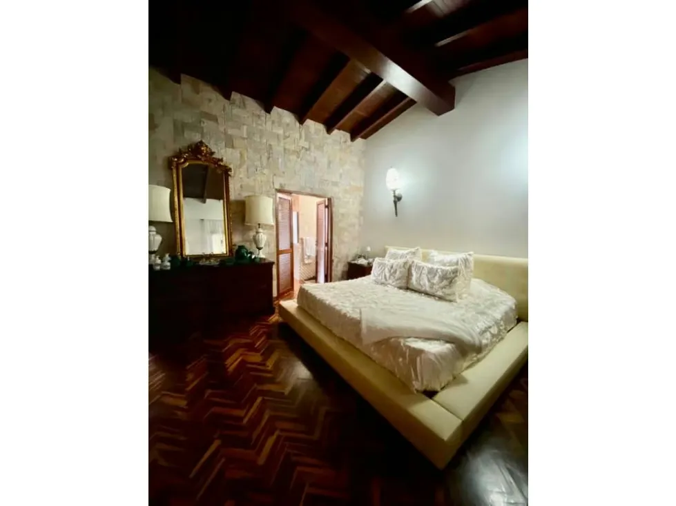 Vendo casa 500m2 6h/6b/4p Lomas de La Lagunita 4722 - 14