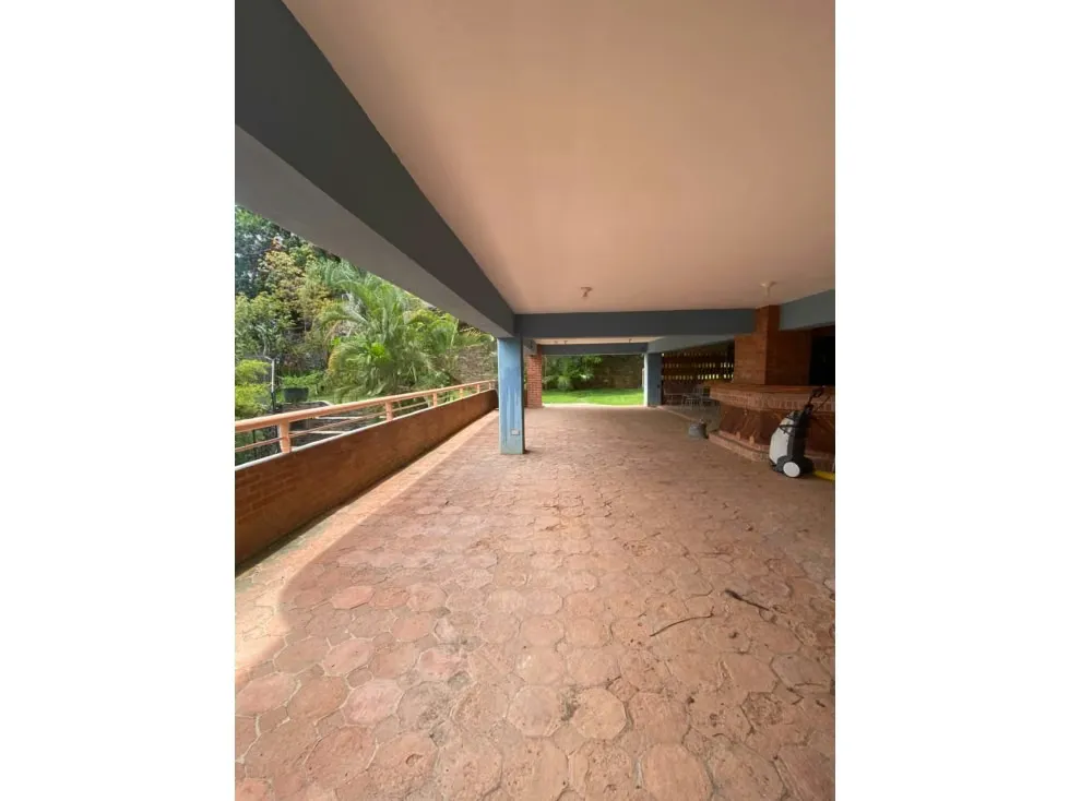 CASA EN VENTA CERRO VERDE 1985MTS T - 12