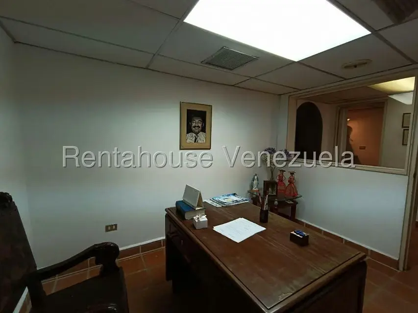 Oficina en Alquiler en Las Acacias, Carabobo - 11