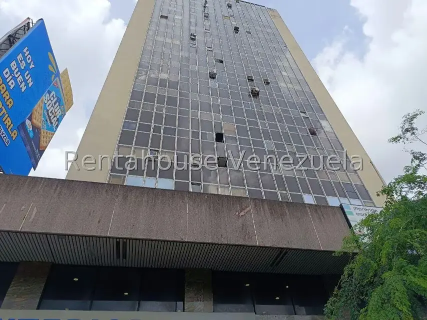 Oficina en Alquiler en Las Acacias, Carabobo - 24