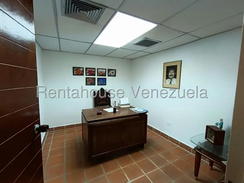Oficina en Alquiler en Las Acacias, Carabobo - 9
