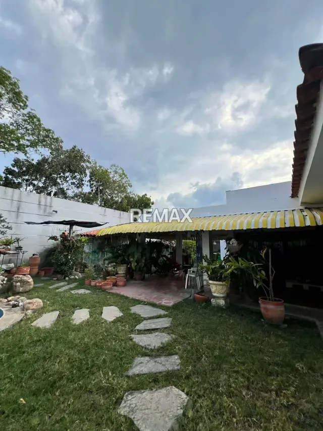 Venta de Quinta en Urb. El Pedregal - 11