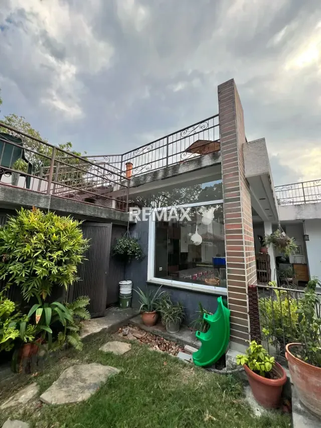 Venta de Quinta en Urb. El Pedregal - 8