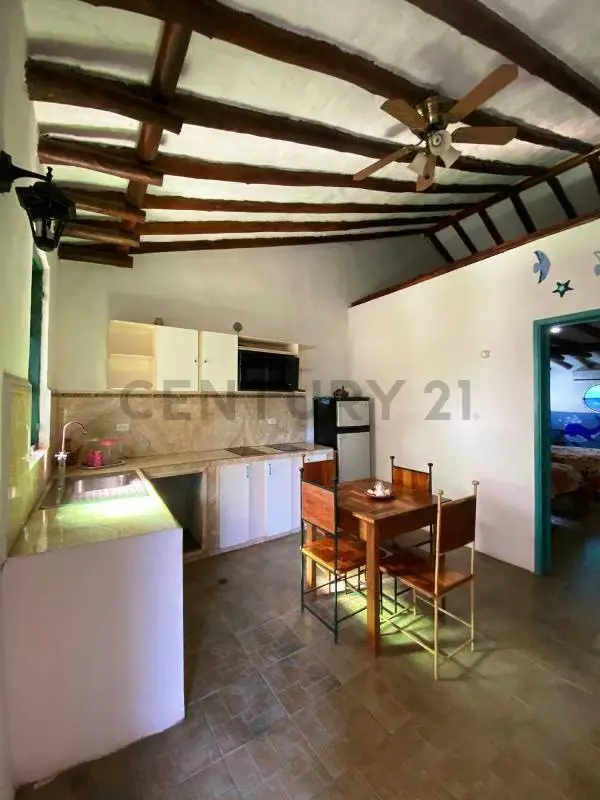 Posada en Guacuco lista para trabajar - 25