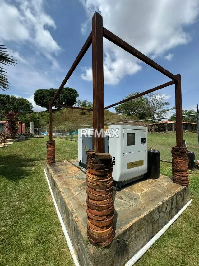 Casa de Campo amoblada con piscina en venta, en Villa Los Aguacates, Barrera - 11