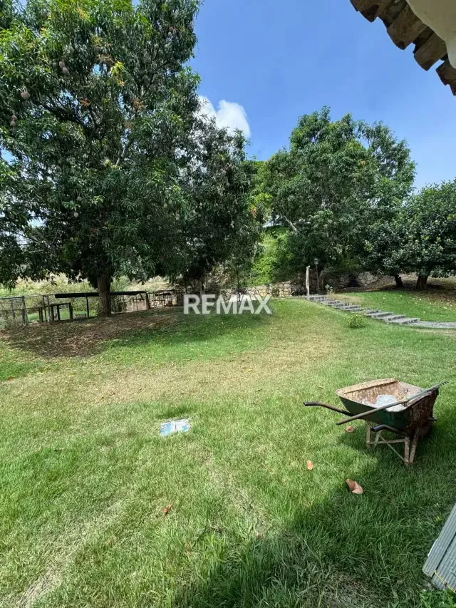 Casa de Campo amoblada con piscina en venta, en Villa Los Aguacates, Barrera - 13