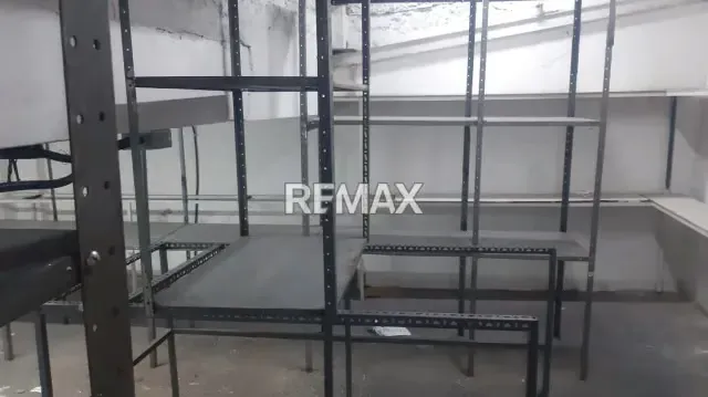DEPOSITO COMERCIAL EN AV. PRINCIPAL DEL CEMENTERIO - 3