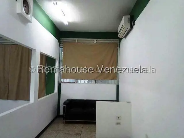 Oficina en Venta en Parroquia Catedral, Distrito Metropolitano - 3