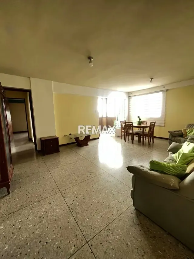Disponible para la venta amplio y cómodo apartamento en Acarigua - 3