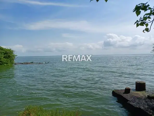 MUELLE PETROLERO EN VENTA. SITUADO EN SECTOR ÉL MANZANILLO