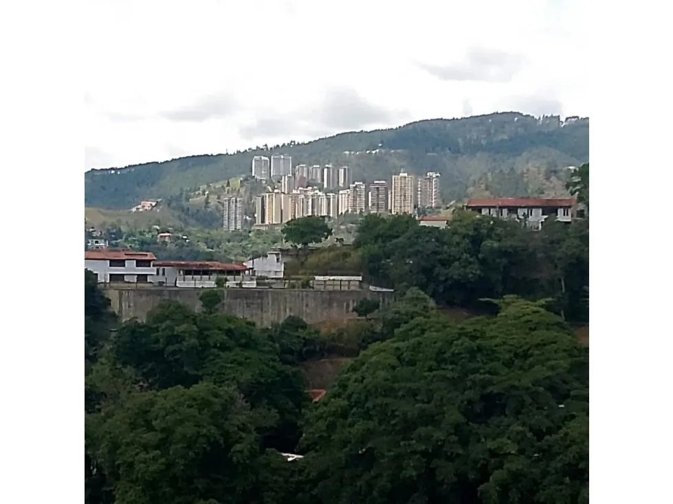 Vendo Quinta en Los Campitos para Remodelar - 6