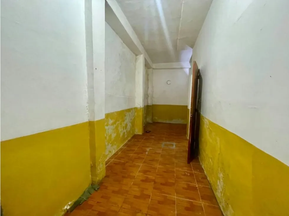 Vendo casa comercial a nivel de calle 730m2 San Bernardino 4957 - 14