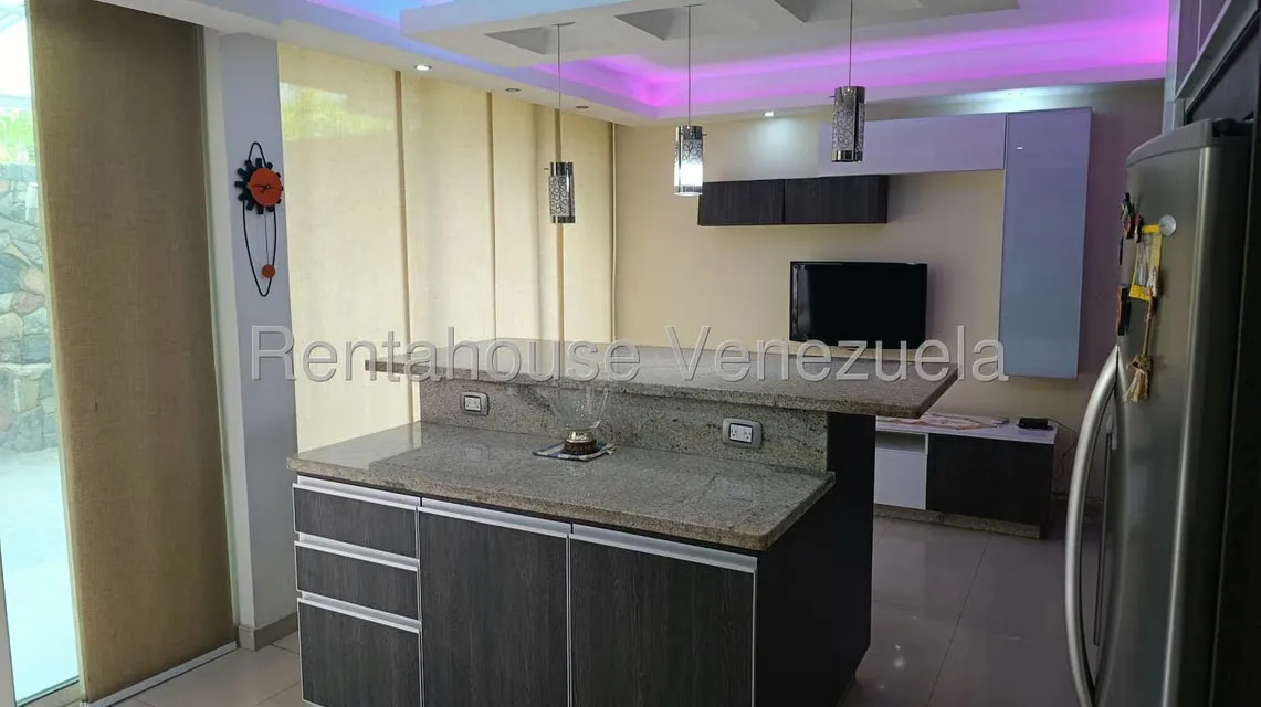 Townhouse (Duplex) en Venta en Trigal Norte, Carabobo - 16