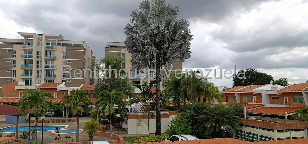 Townhouse (Duplex) en Venta en Trigal Norte, Carabobo - 32