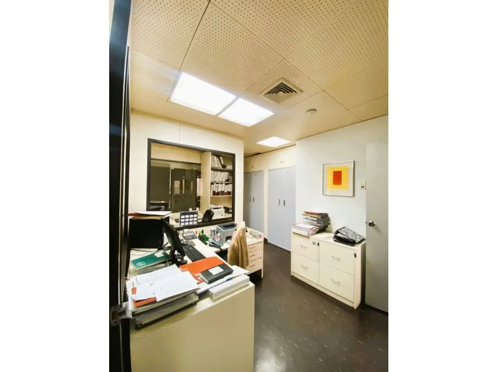 Alquilo oficina 257m2 Chacao 2121 - 11