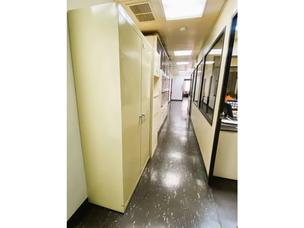 Alquilo oficina 257m2 Chacao 2121 - 12