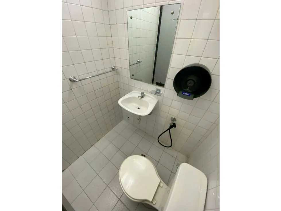 Alquilo oficina 257m2 Chacao 2121 - 13