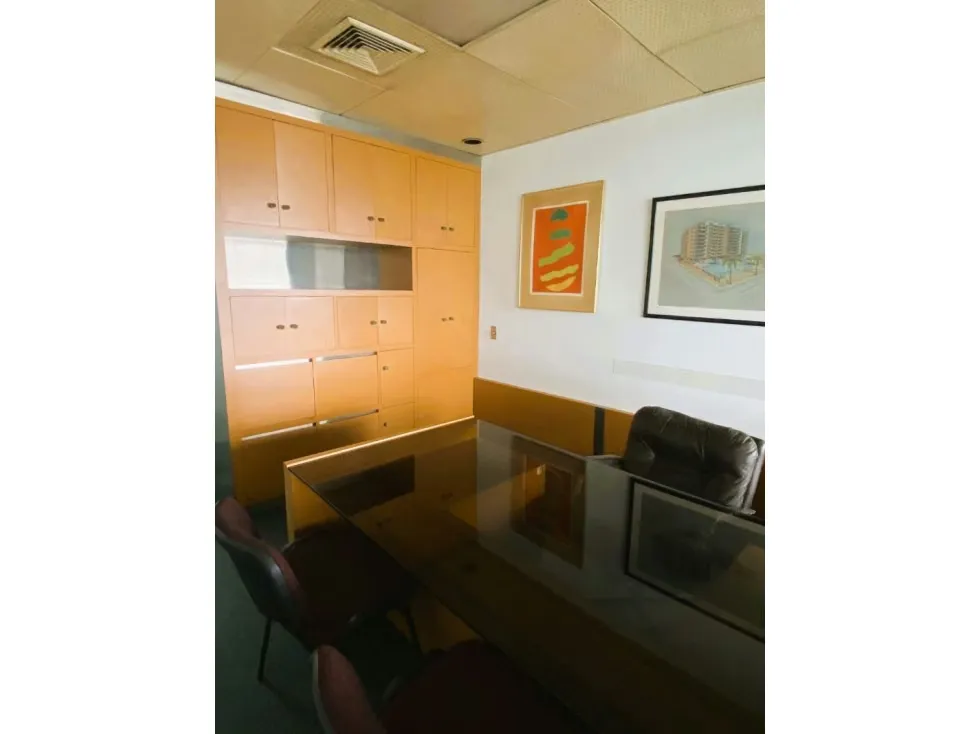 Alquilo oficina 257m2 Chacao 2121 - 4