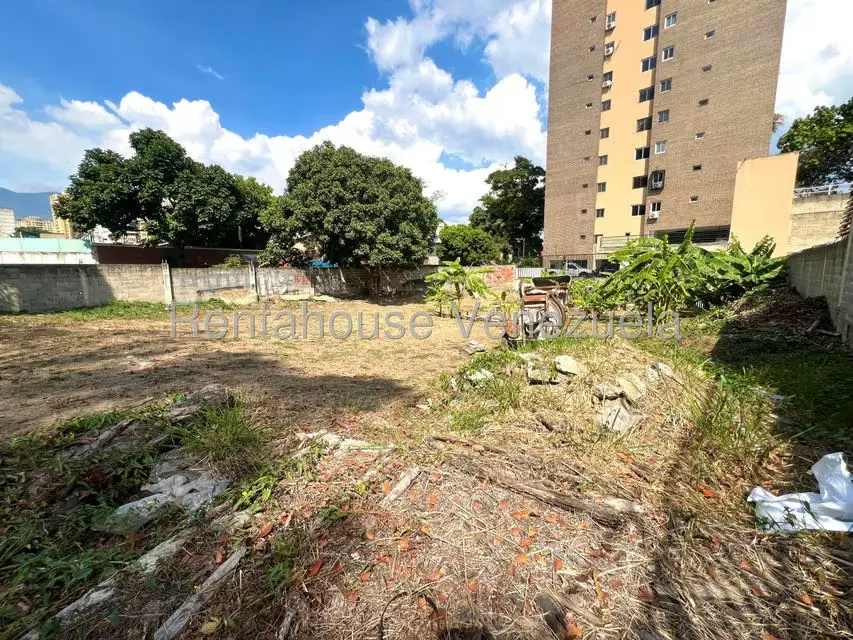Terreno (Comercial) en Venta en El Paraiso, Distrito Metropolitano - 18
