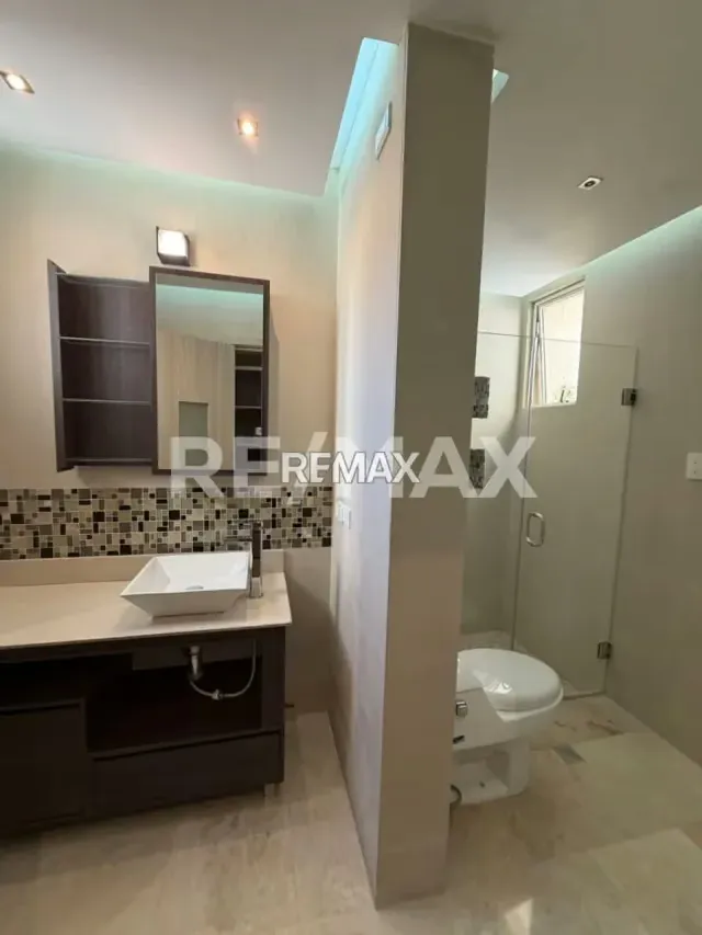 Apartamento a Estrenar en Edif. Puerto Vallarta - 10