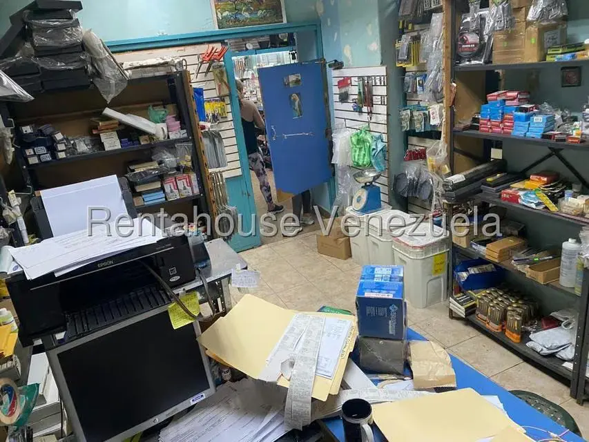 Local Comercial en Venta en Parroquia Catedral, Distrito Metropolitano - 25