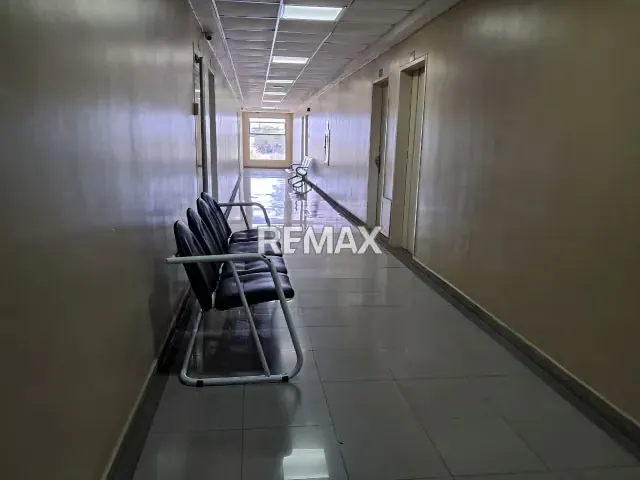 En Venta: Espacio consultorio Médico-Quirúrgico de 138 m² Los Jarales San Diego - 10
