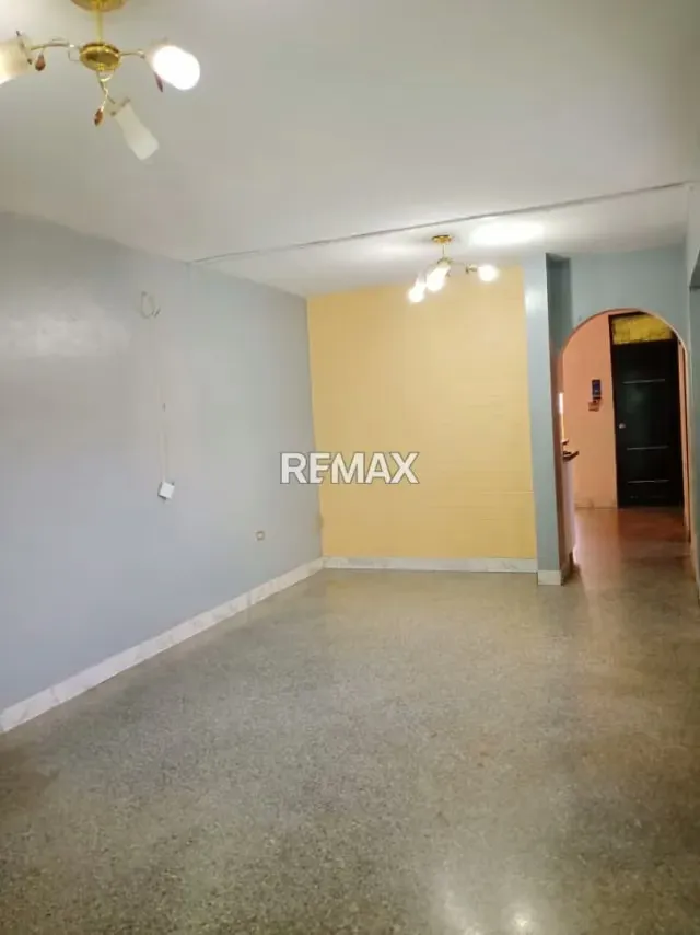 Venta de apartamento en Urbanización Macías Mujica