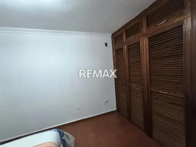 En Venta lindo Town House estilo Country, urbanización La Lagunita, Sector Tipuro, Maturín - 11
