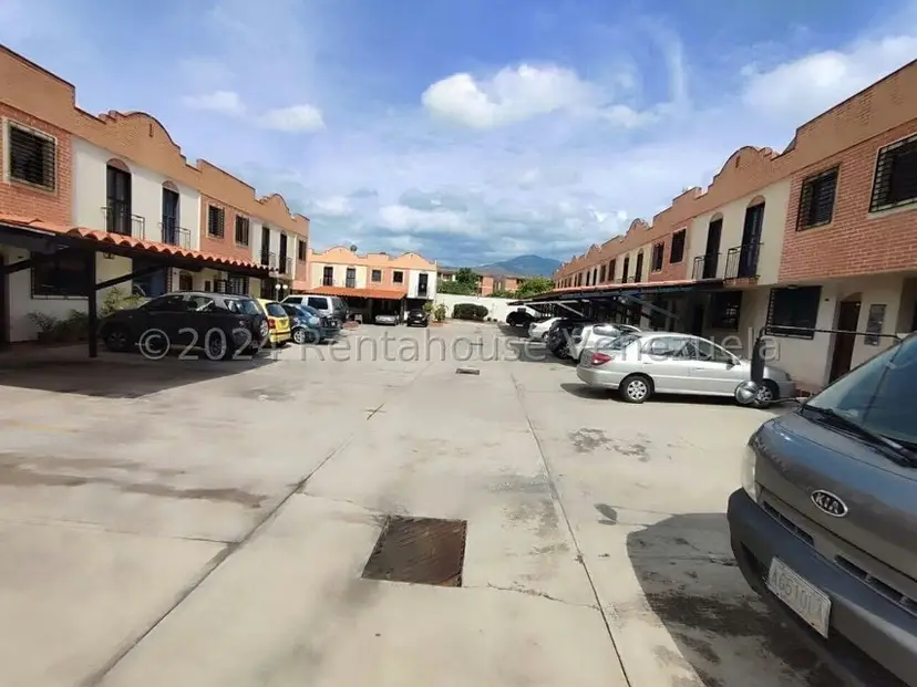 Townhouse (Duplex) en Venta en Tazajal, Carabobo