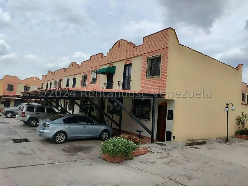Townhouse (Duplex) en Venta en Tazajal, Carabobo - 24