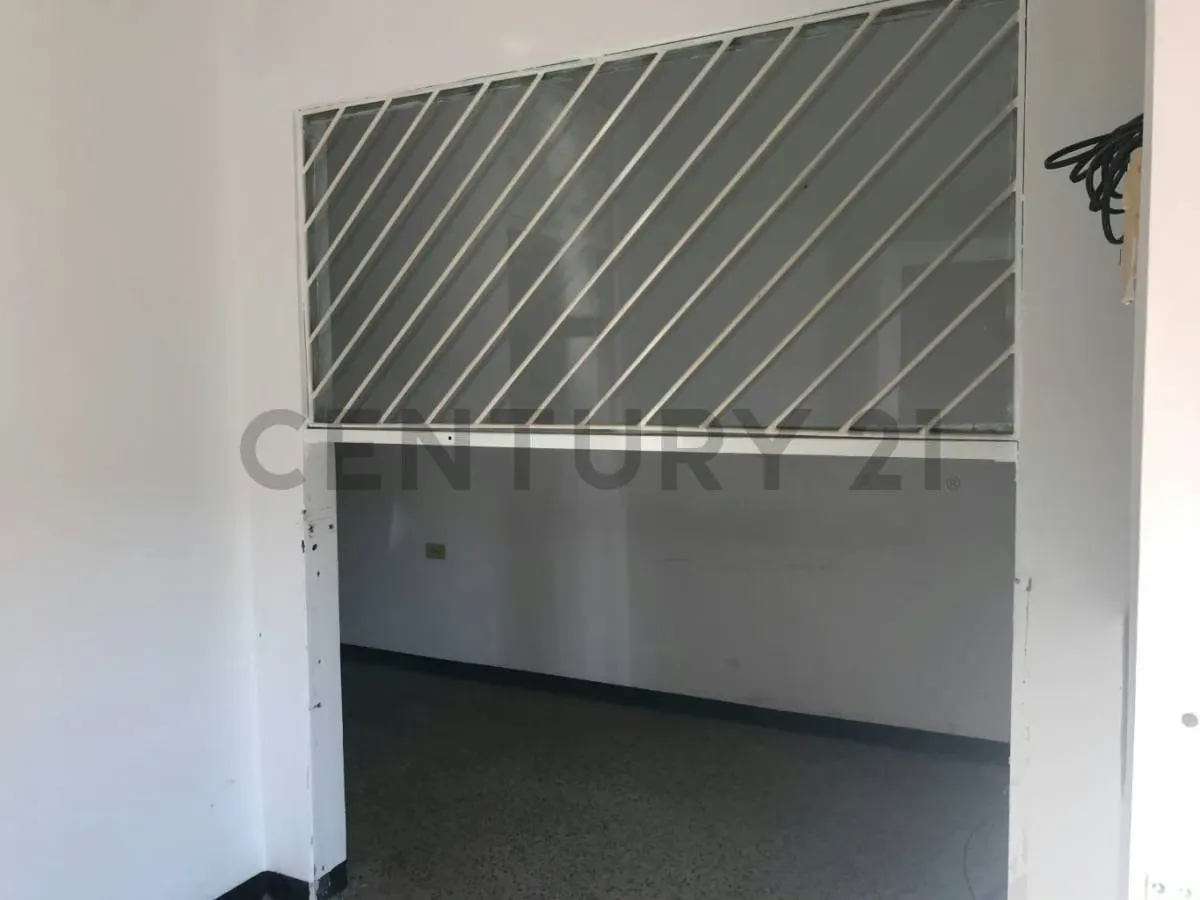 Alquiler de Local comercial en Sector Belloso - 8