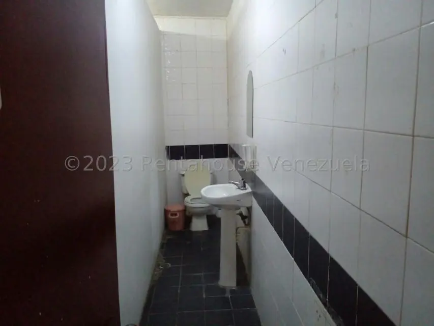 Local Comercial en Venta en Circunvalacion Uno, Zulia - 19