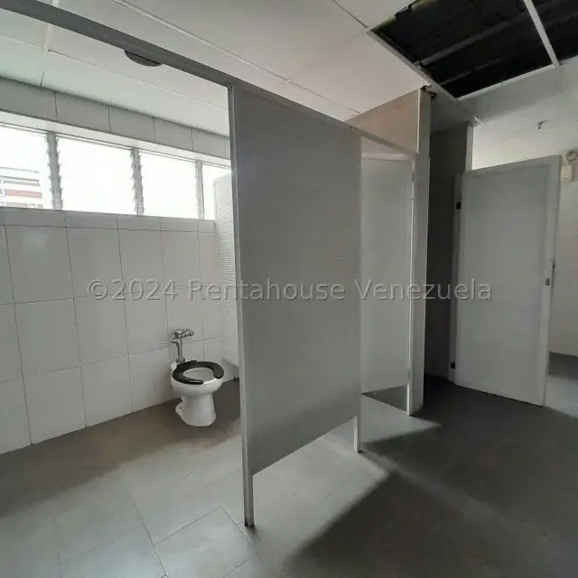 Local Comercial en Alquiler en Centro, Lara - 16