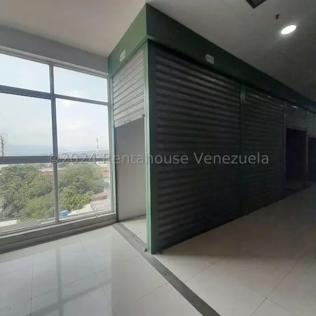 Local Comercial en Alquiler en Centro, Lara - 3